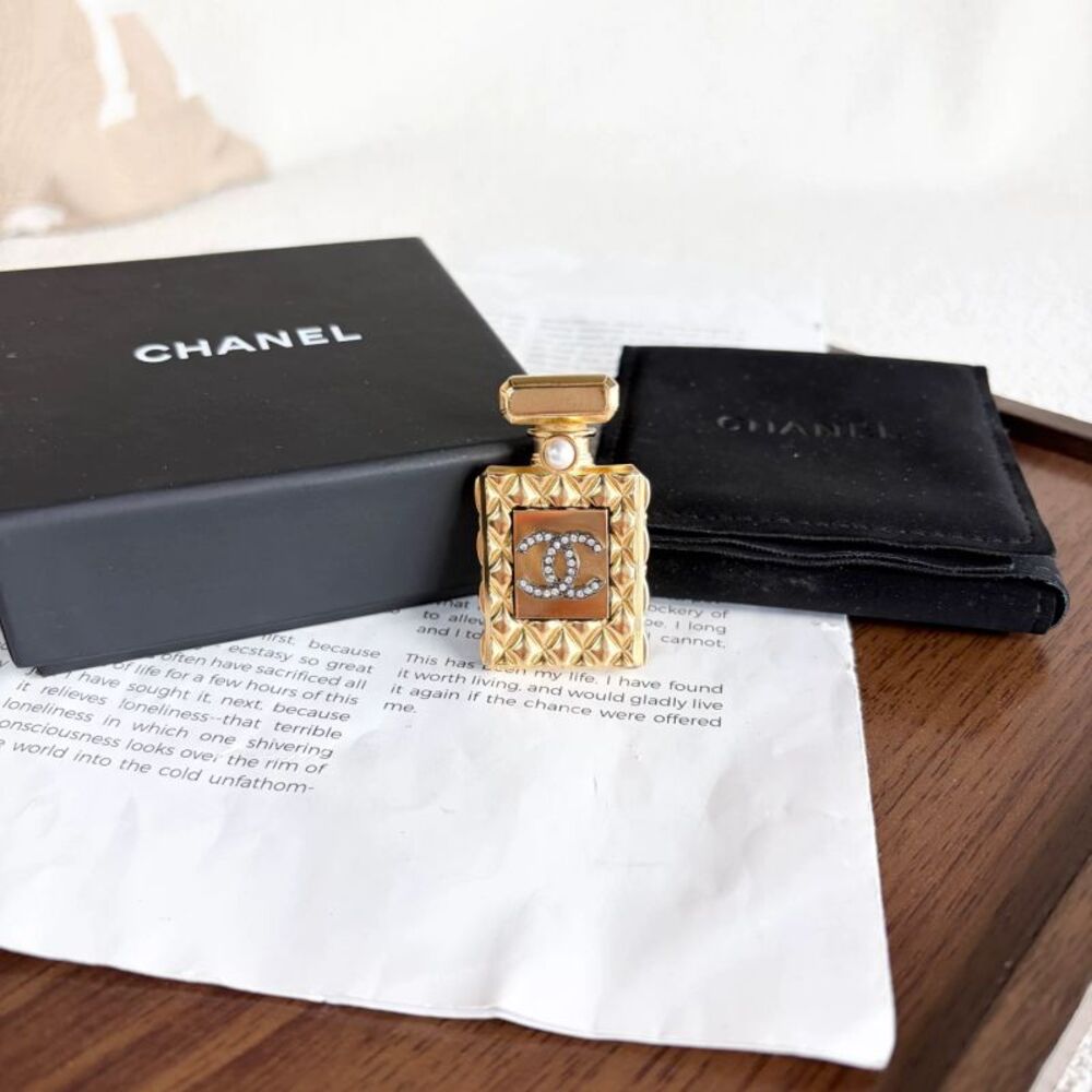 Chanel Women Pre-Loved Bag Very Good Condition